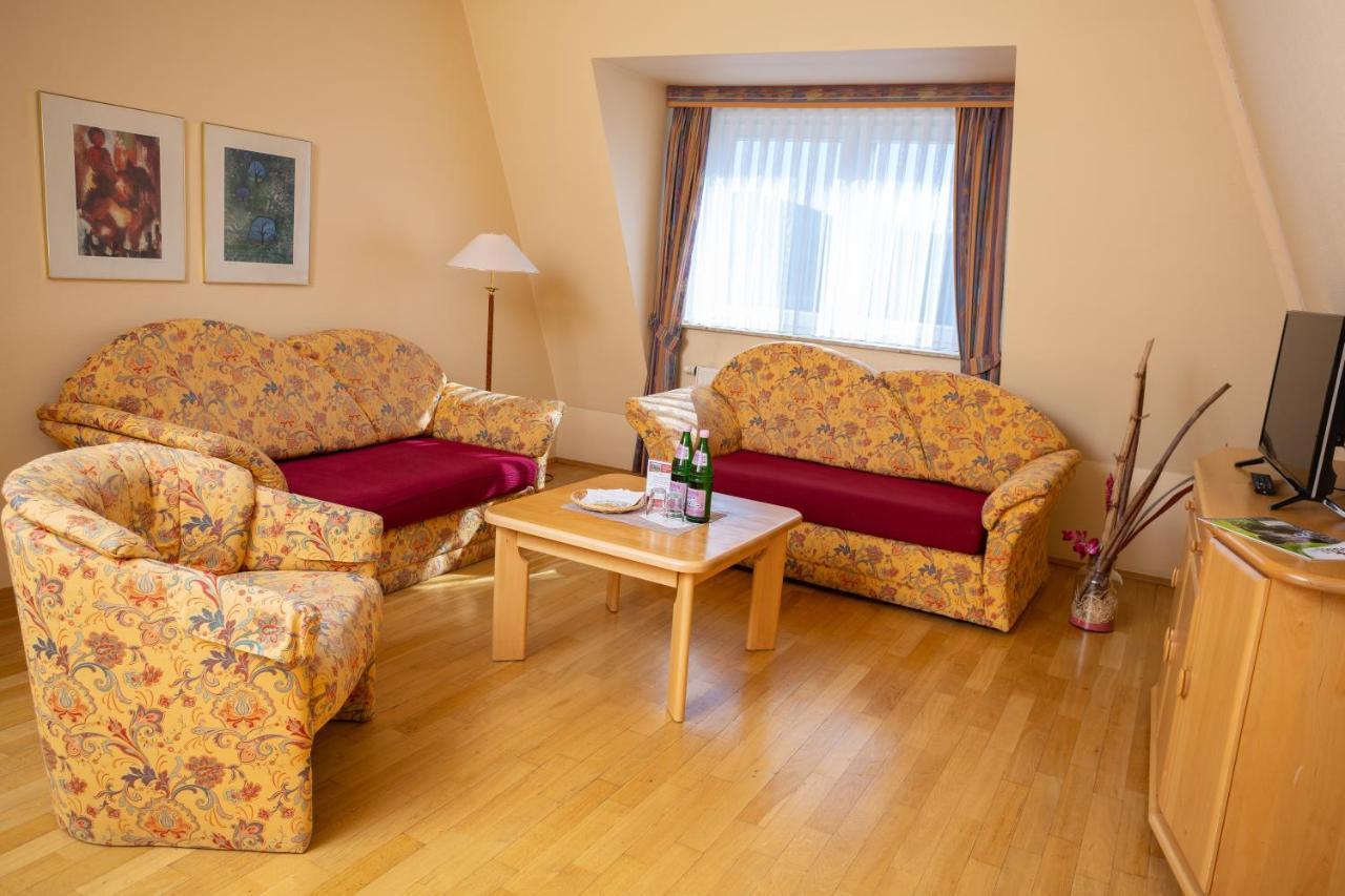Hotel Heikenberg บัดเลาเทอร์แบร์ก ภายนอก รูปภาพ