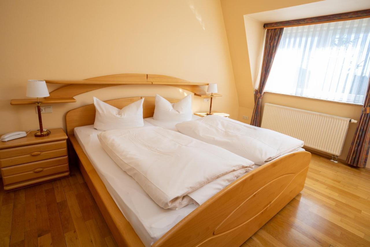 Hotel Heikenberg บัดเลาเทอร์แบร์ก ภายนอก รูปภาพ
