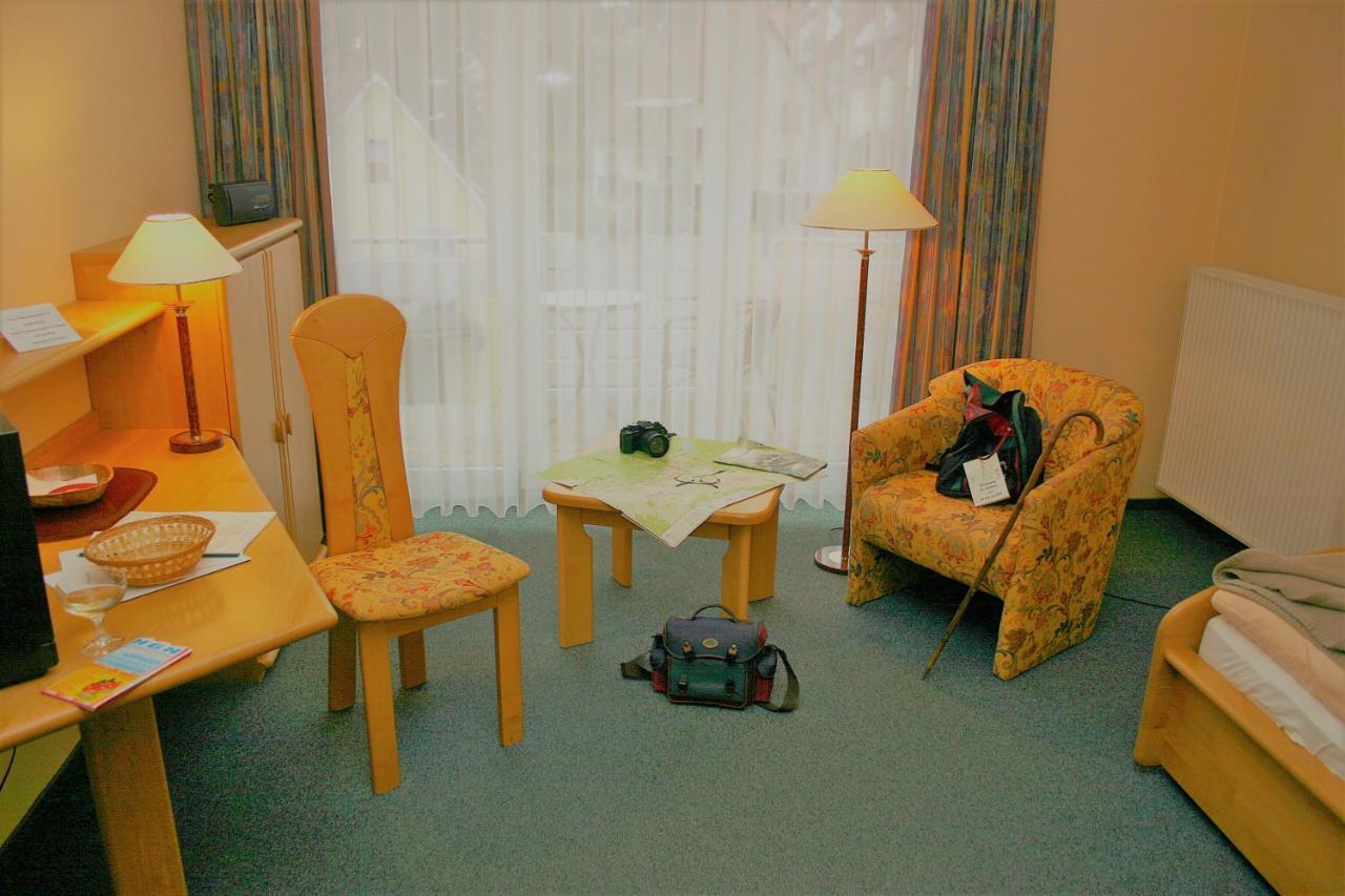 Hotel Heikenberg บัดเลาเทอร์แบร์ก ภายนอก รูปภาพ
