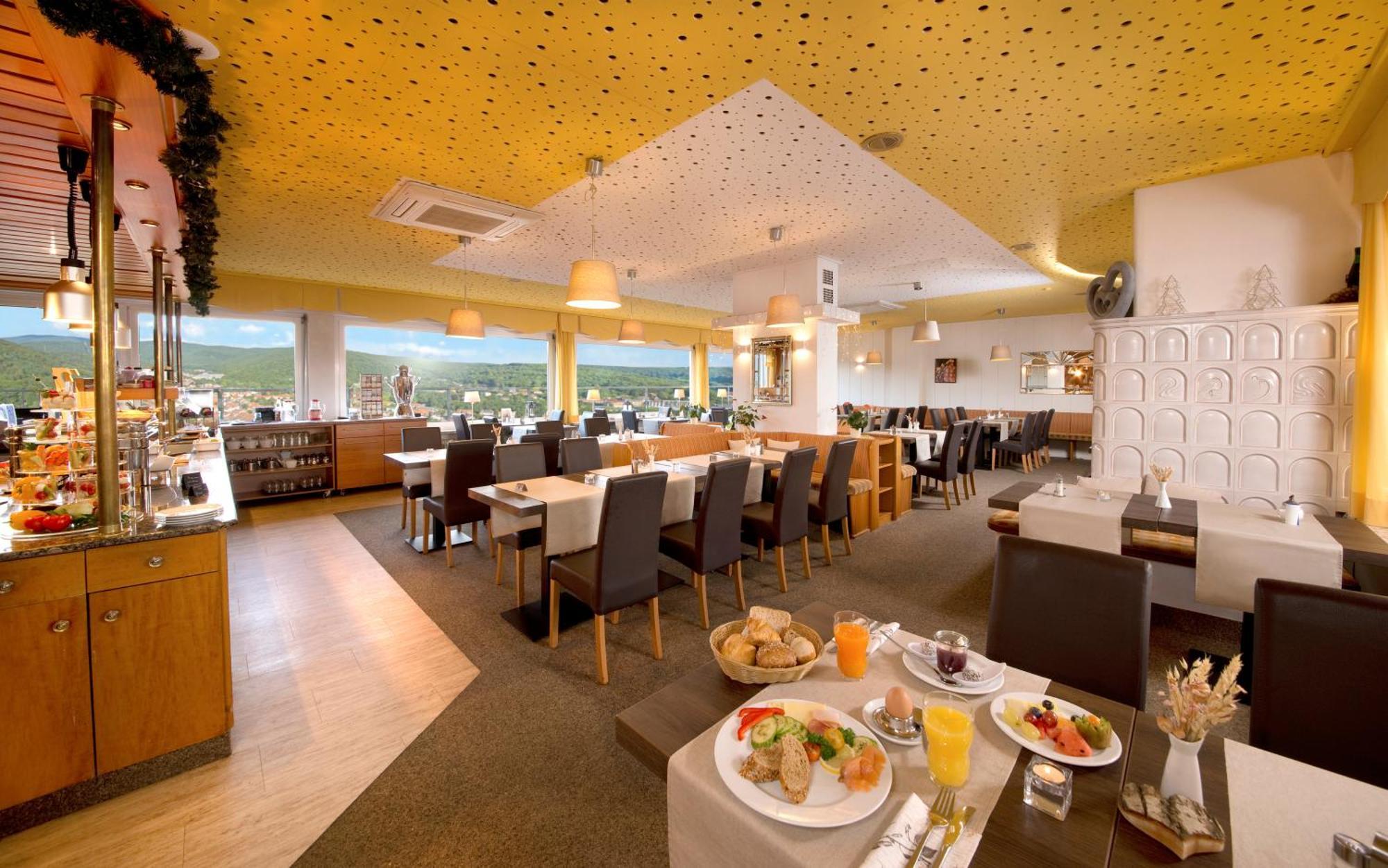 Hotel Heikenberg บัดเลาเทอร์แบร์ก ภายนอก รูปภาพ