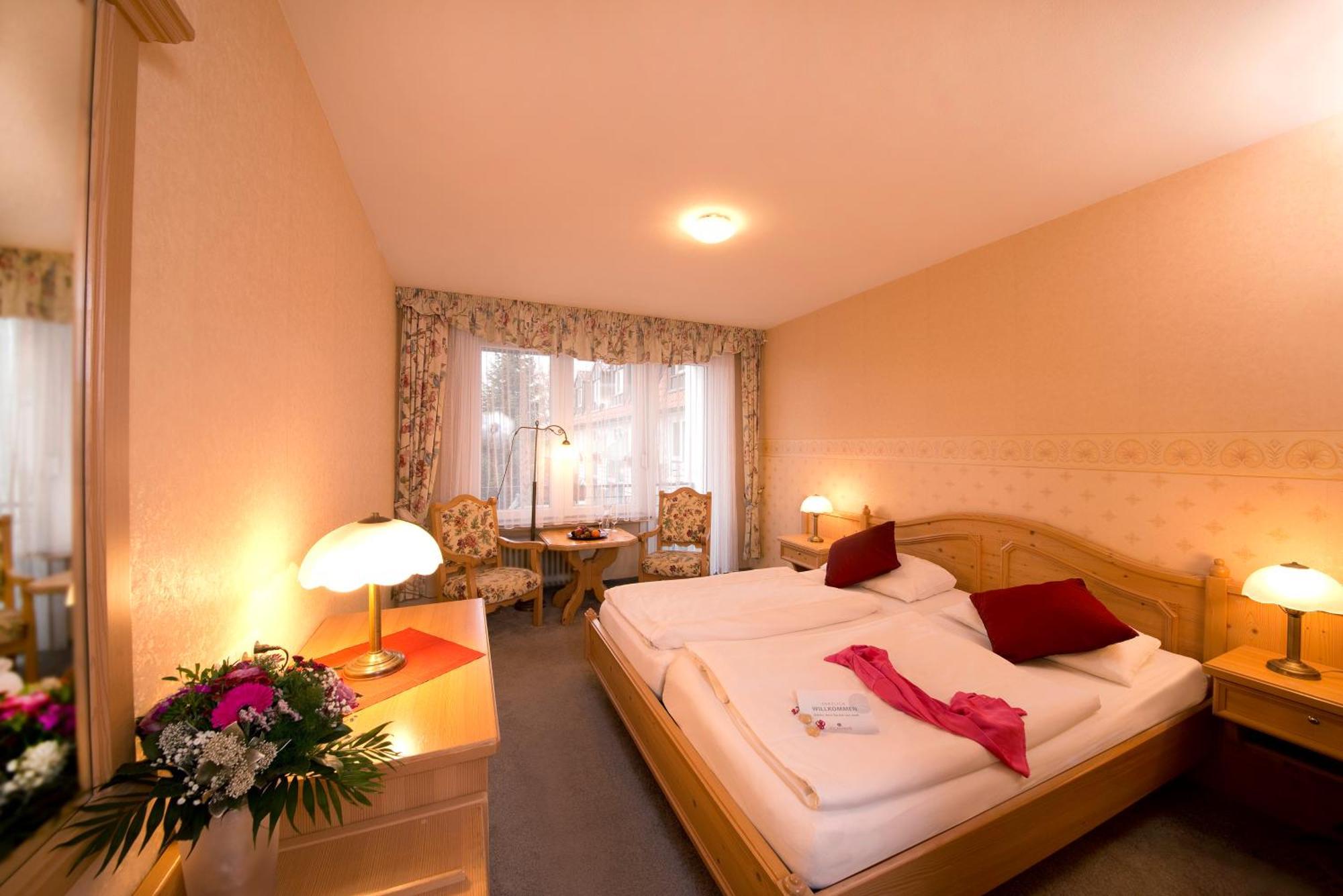 Hotel Heikenberg บัดเลาเทอร์แบร์ก ภายนอก รูปภาพ